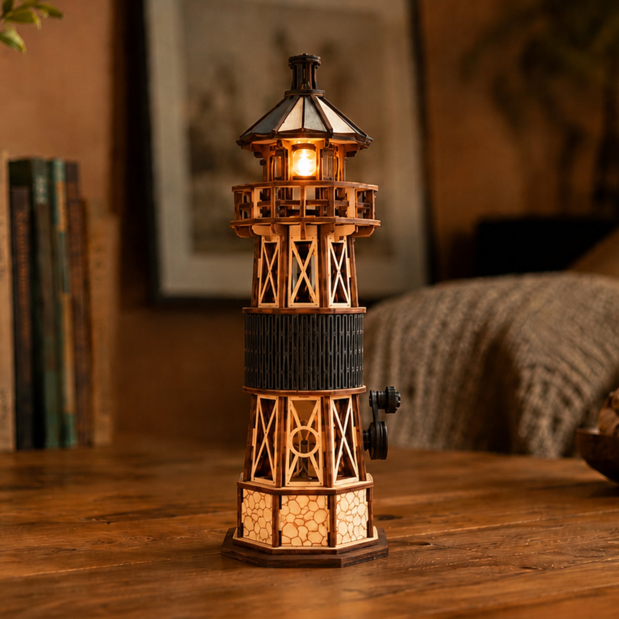 The Kinetic Lighthouse: A Mechanical Model with Real Light | Jollylook